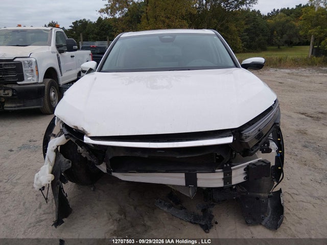 Honda CR-V EXL 2024 2HKRS4H75RH102176 Image 13