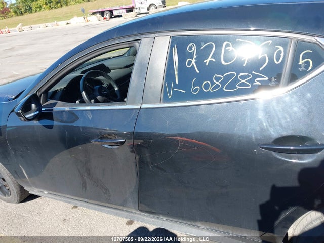 12707505 :رقم المزاد ، JM1BPAK77P1608283 vin ، 2023 Mazda Mazda3 Gx مزاد بيع