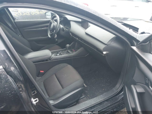 12707505 :رقم المزاد ، JM1BPAK77P1608283 vin ، 2023 Mazda Mazda3 Gx مزاد بيع
