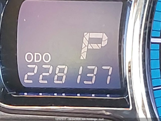 12707517 :رقم المزاد ، 5TDYK3DCXBS108175 vin ، 2011 Toyota Sienna Xle 7 Passenger مزاد بيع