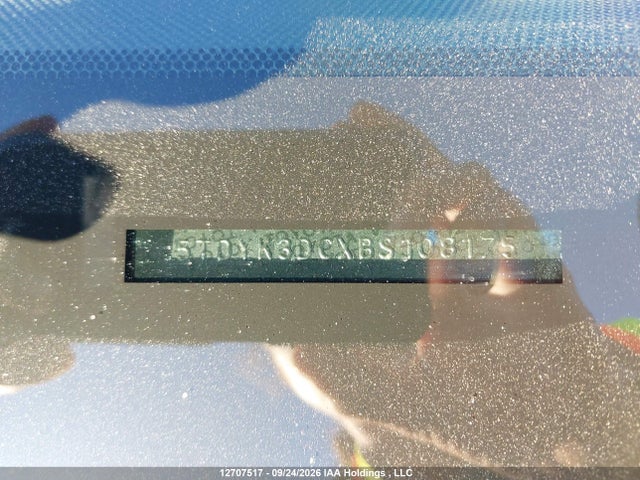12707517 :رقم المزاد ، 5TDYK3DCXBS108175 vin ، 2011 Toyota Sienna Xle 7 Passenger مزاد بيع