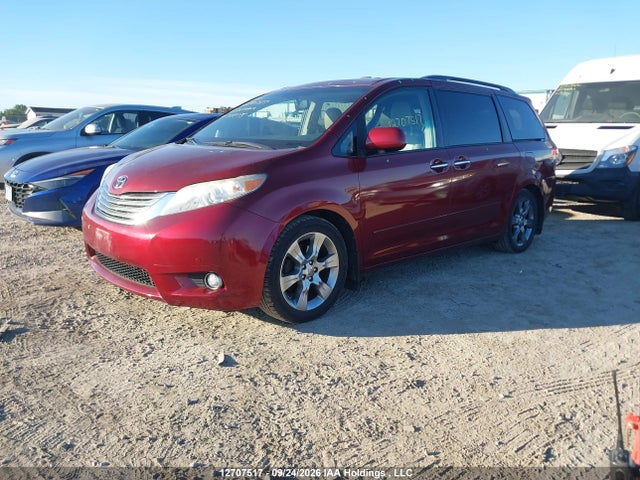 12707517 :رقم المزاد ، 5TDYK3DCXBS108175 vin ، 2011 Toyota Sienna Xle 7 Passenger مزاد بيع