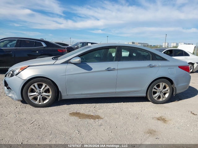 2011 Hyundai Sonata მანქანა იყიდება აუქციონზე, vin: 5NPEC4AC0BH128533, აუქციონის ნომერი: 12707537