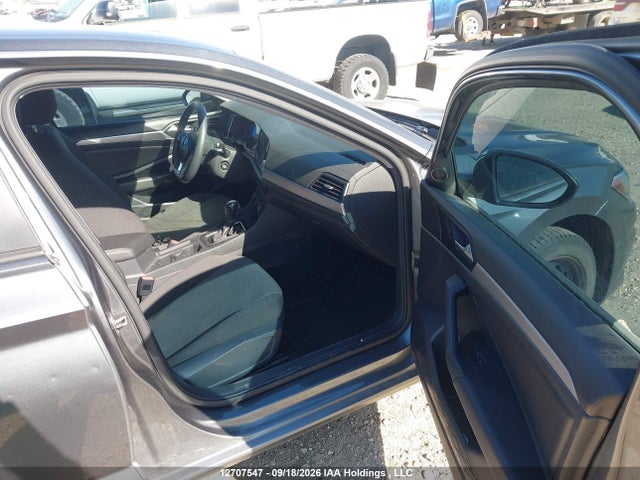 12707547 :رقم المزاد ، 3VWC57BUXKM050117 vin ، 2019 Volkswagen Jetta 1.4 Tsi Comfortline مزاد بيع