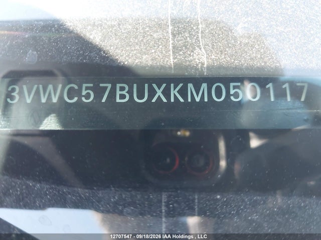 12707547 :رقم المزاد ، 3VWC57BUXKM050117 vin ، 2019 Volkswagen Jetta 1.4 Tsi Comfortline مزاد بيع