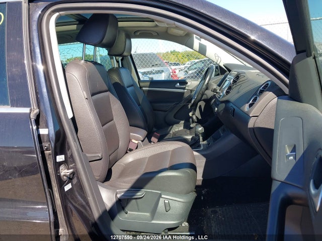 Aukcja sprzedaży 2017 Volkswagen Tiguan Comfortline, vin: WVGMV7AX8HK035016, numer aukcji: 12707550