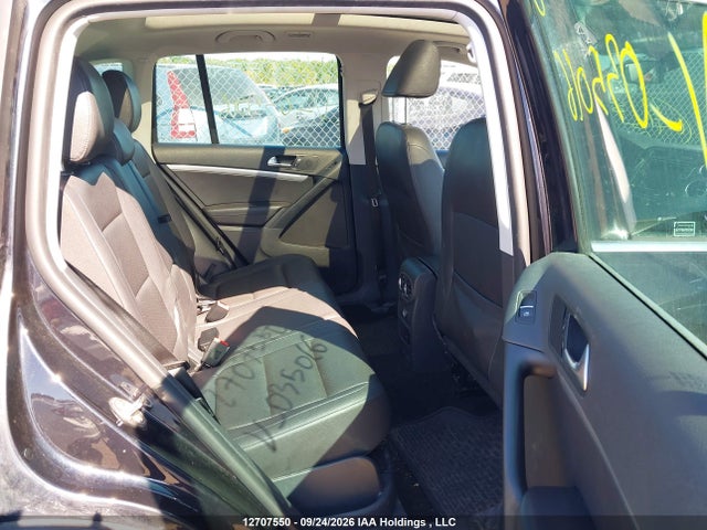 Aukcja sprzedaży 2017 Volkswagen Tiguan Comfortline, vin: WVGMV7AX8HK035016, numer aukcji: 12707550