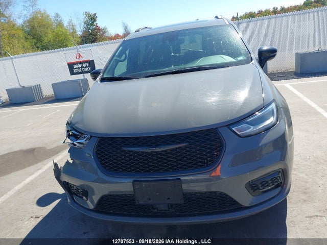 Chrysler Pacifica Limited 2025 2C4RC1GG1SR532759 Image 12