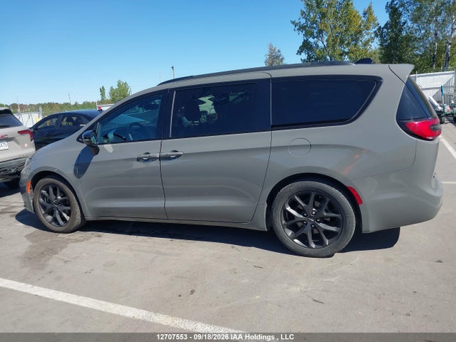 Chrysler Pacifica Limited 2025 2C4RC1GG1SR532759 Image 14