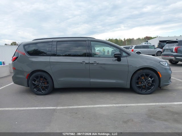 2C4RC1GGXSR608771 Chrysler Pacifica Limited