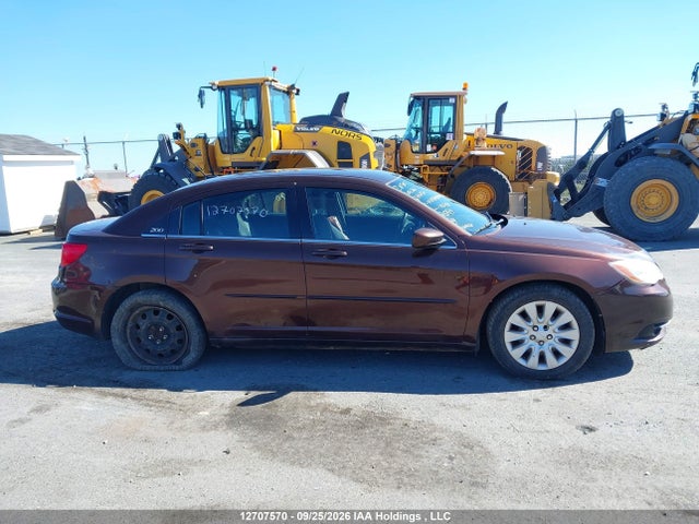 12707570 :رقم المزاد ، 1C3CCBAB8DN654337 vin ، 2013 Chrysler 200 Lx مزاد بيع