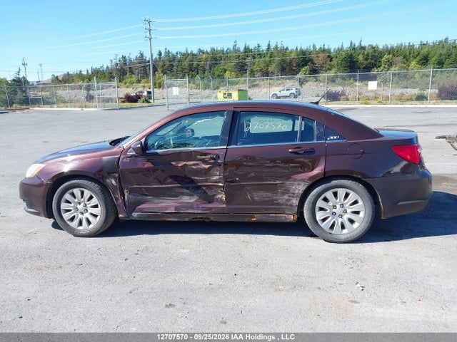 12707570 :رقم المزاد ، 1C3CCBAB8DN654337 vin ، 2013 Chrysler 200 Lx مزاد بيع