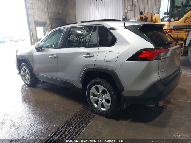 Toyota RAV4 LE 2021 2T3B1RFV2MC143421 Image 3