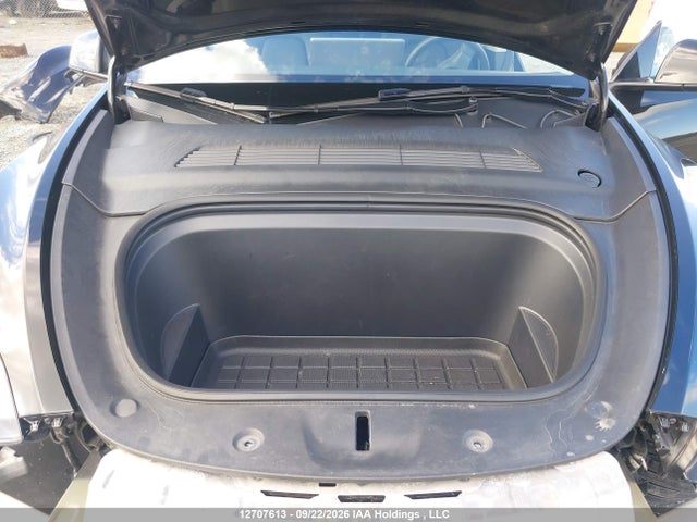 Tesla Model Y Long Range 2024 7SAYGDEE2RF073110 Image 10