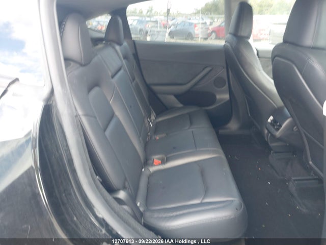 Tesla Model Y Long Range 2024 7SAYGDEE2RF073110 Image 8