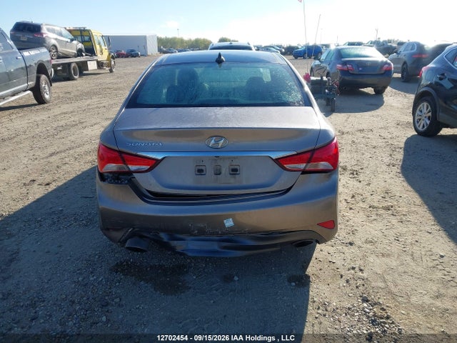 5NPEC4AC4EH889019 Hyundai SONATA SE