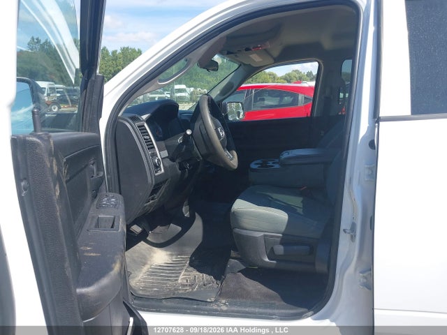12707628 :رقم المزاد ، 3C6RR7KT0JG151874 vin ، 2018 Ram 1500 St مزاد بيع