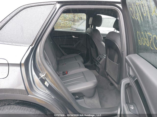 WA1FNAFYXL2056612 Audi Q5 Titanium Prestige