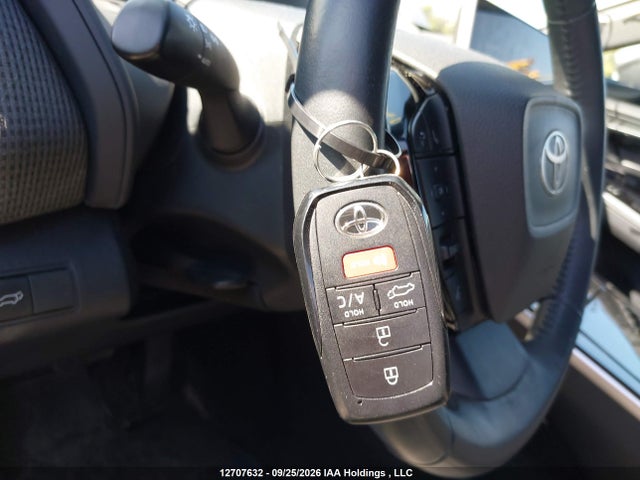 2024 Toyota Bz4x Xle/limited მანქანა იყიდება აუქციონზე, vin: JTMAAAAA2RA046760, აუქციონის ნომერი: 12707632