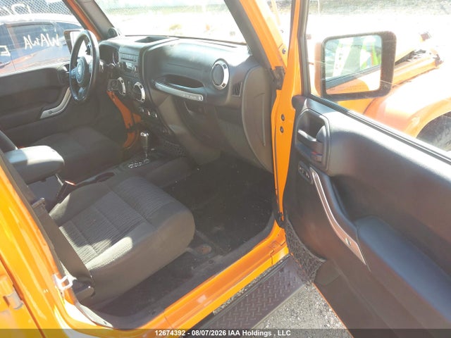 12674392 :رقم المزاد ، 1C4BJWEG3CL231220 vin ، 2012 Jeep Wrangler Unlimited Sahara مزاد بيع