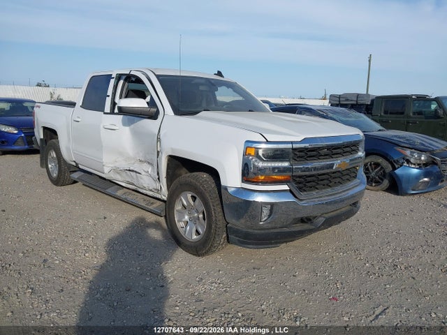 Продаж на аукціоні авто 2018 Chevrolet Silverado 1500 1lt, vin: 3GCUKREC3JG230213, номер лоту: 12707643