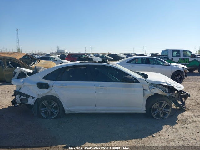 Продаж на аукціоні авто 2020 Volkswagen Jetta Highline, vin: 3VWEB7BU5LM048701, номер лоту: 12707645