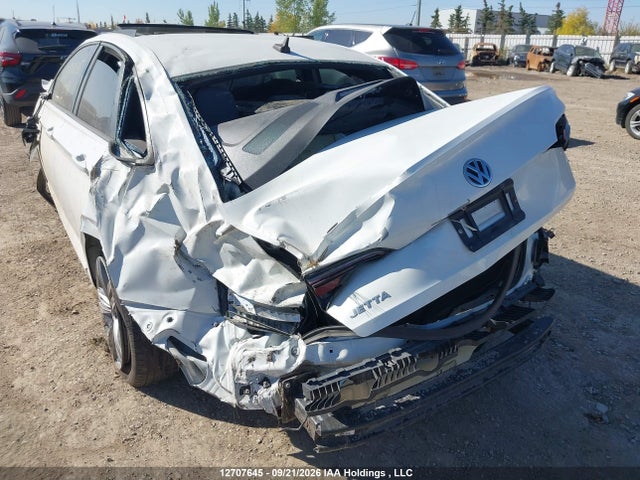 Продаж на аукціоні авто 2020 Volkswagen Jetta Highline, vin: 3VWEB7BU5LM048701, номер лоту: 12707645