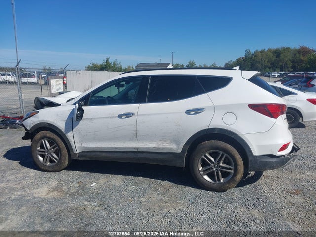 12707654 :رقم المزاد ، 5XYZUDLB3HG391151 vin ، 2017 Hyundai Santa Fe Sport 2.4 Luxury/2.4 Premium/2.4 Se مزاد بيع
