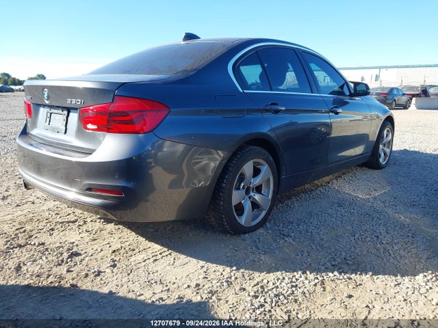 WBA8D9C33HA005682 BMW 330 XI