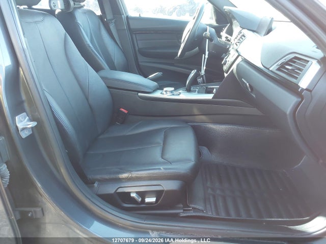 WBA8D9C33HA005682 BMW 330 XI