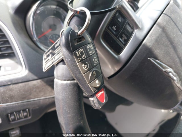 12657615 :رقم المزاد ، 2A4RR5DG4BR764518 vin ، 2011 Chrysler Town & Country Touring مزاد بيع