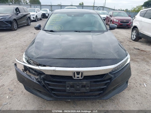 12707696 :رقم المزاد ، 1HGCV1F92JA806249 vin ، 2018 Honda Accord Touring مزاد بيع