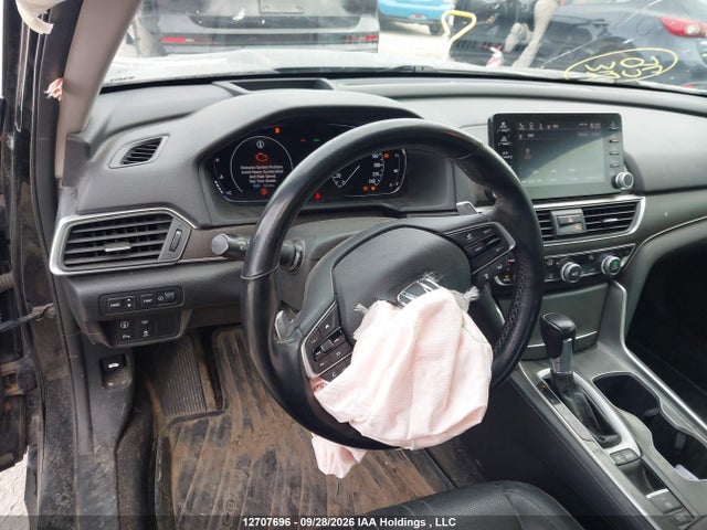 12707696 :رقم المزاد ، 1HGCV1F92JA806249 vin ، 2018 Honda Accord Touring مزاد بيع