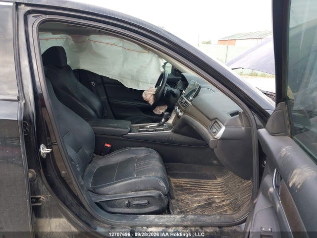 12707696 :رقم المزاد ، 1HGCV1F92JA806249 vin ، 2018 Honda Accord Touring مزاد بيع