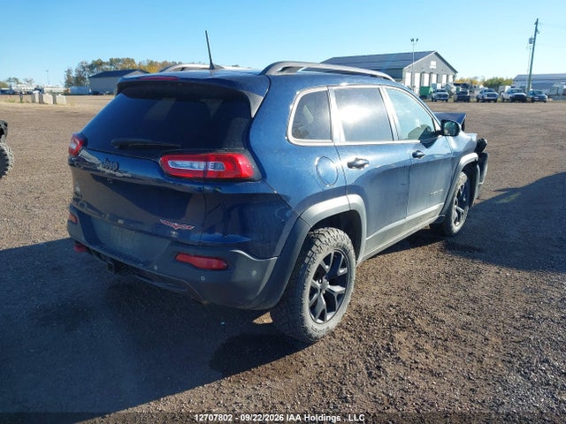 12707802 :رقم المزاد ، 1C4PJMBX7JD514483 vin ، 2018 Jeep Cherokee Trailhawk مزاد بيع