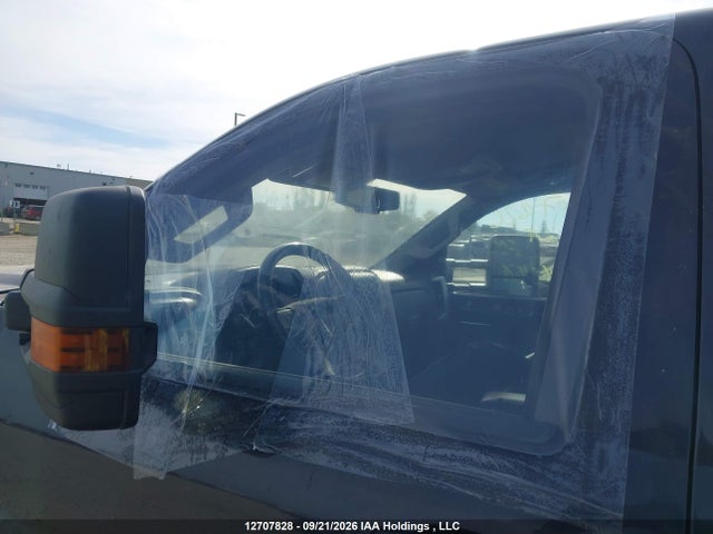 1GT322CG3FZ512657 GMC Sierra K3500 Sle