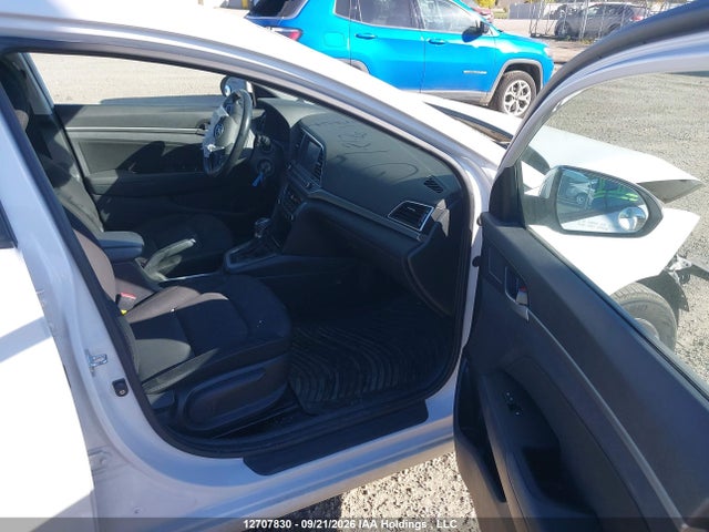 Продажа на аукционе авто 2018 Hyundai Elantra Sel/value/limited, vin: KMHD84LF3JU616895, номер лота: 12707830