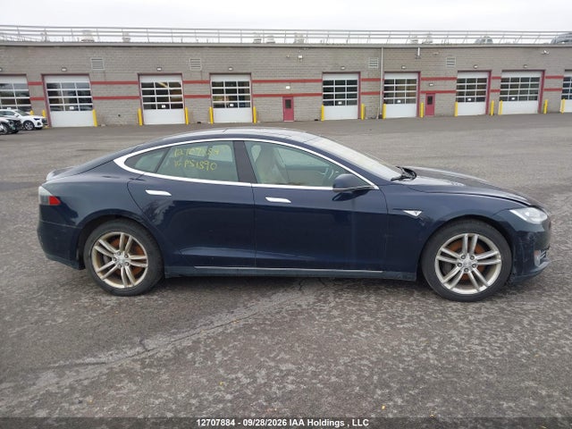 Tesla MODEL S 2014 5YJSA1H17EFP51890 Image 13