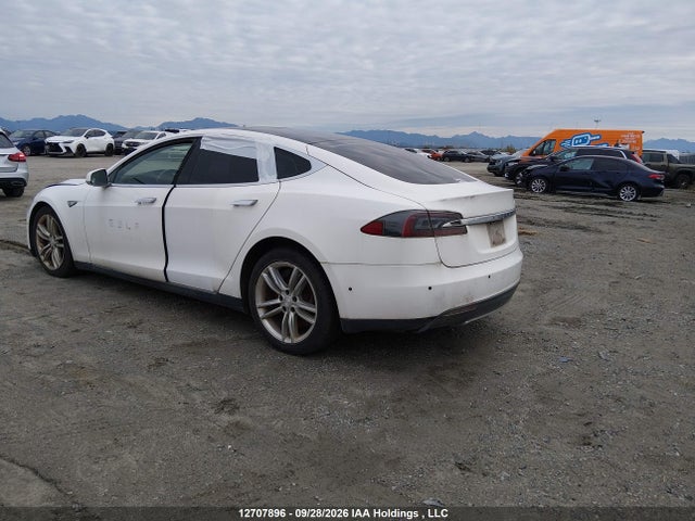 12707896 :رقم المزاد ، 5YJSA1E23GF126970 vin ، 2016 Tesla Model S مزاد بيع