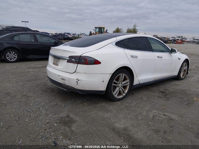 12707896 :رقم المزاد ، 5YJSA1E23GF126970 vin ، 2016 Tesla Model S مزاد بيع