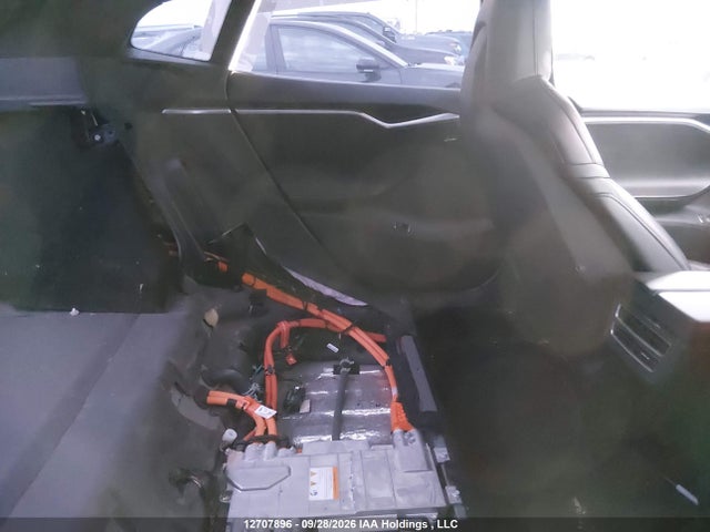 12707896 :رقم المزاد ، 5YJSA1E23GF126970 vin ، 2016 Tesla Model S مزاد بيع