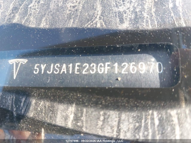 12707896 :رقم المزاد ، 5YJSA1E23GF126970 vin ، 2016 Tesla Model S مزاد بيع