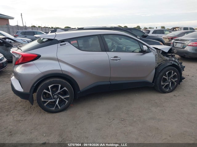 12707904 :رقم المزاد ، NMTKHMBXXJR064384 vin ، 2018 Toyota C-hr Xle مزاد بيع