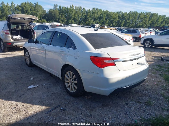 Chrysler 200 LX 2014 1C3CCBAG1EN178185 Image 3