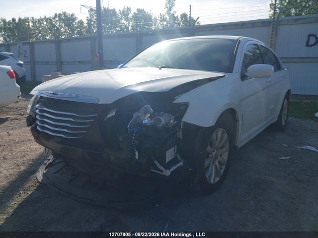 Chrysler 200 LX 2014 1C3CCBAG1EN178185 Image 6