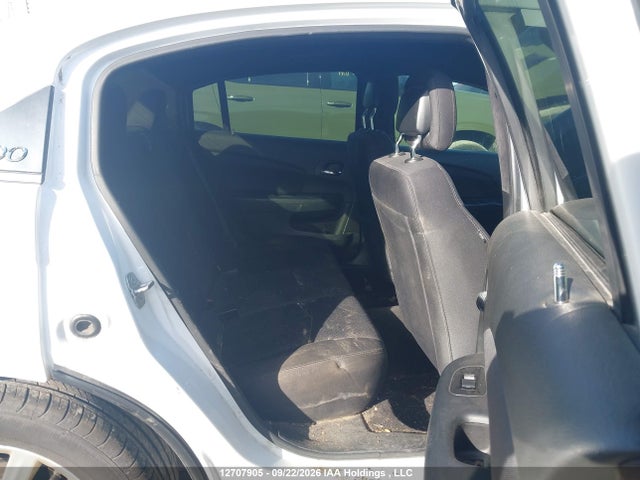 Chrysler 200 LX 2014 1C3CCBAG1EN178185 Image 8