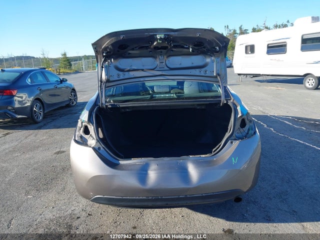 Toyota COROLLA LE 2017 2T1BURHE3HC902340 Image 6