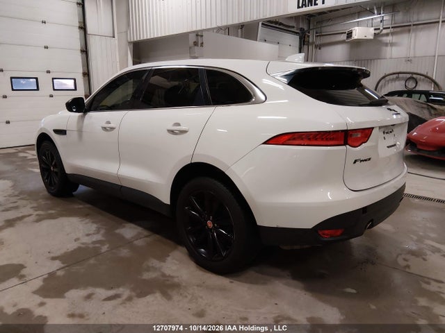 Jaguar F-Pace 2018 SADCK2FX5JA290825 Image 3