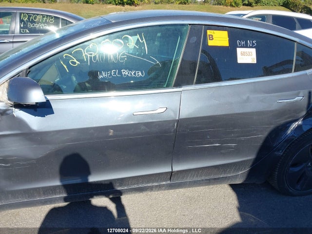 12708024 :رقم المزاد ، 5YJ3E1EA7LF722416 vin ، 2020 Tesla Model 3 مزاد بيع