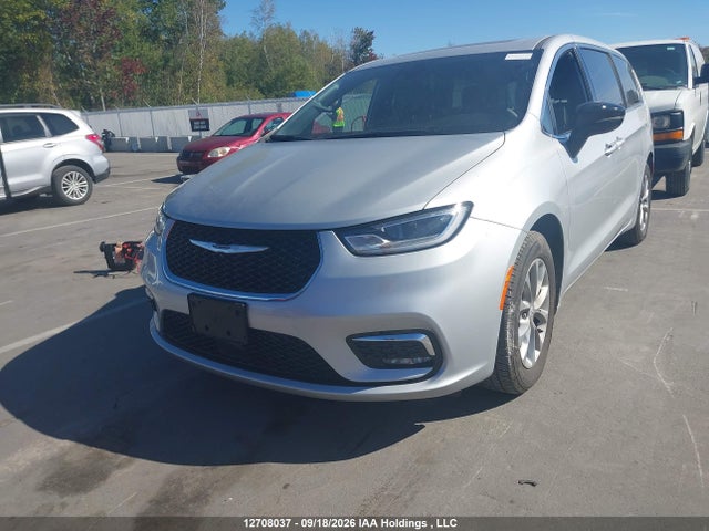 Chrysler Pacifica Limited 2026 2C4RC1GG5TR264381 Image 2